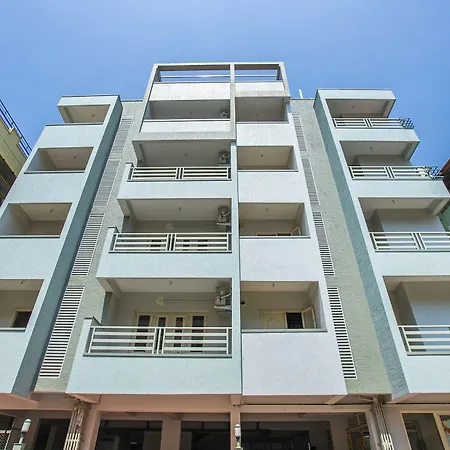 Hotel Oyo 17247 Resside 11